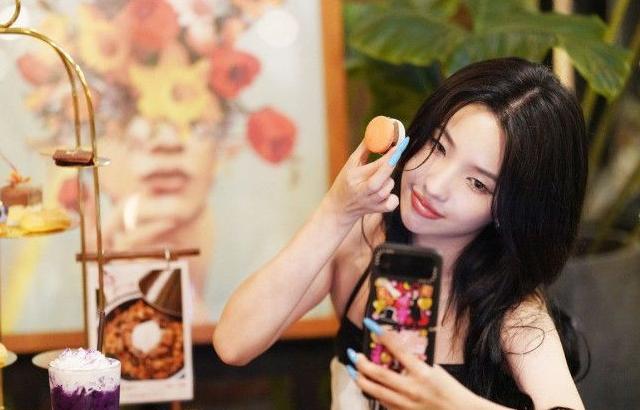 (G)I-DLE SOYEON