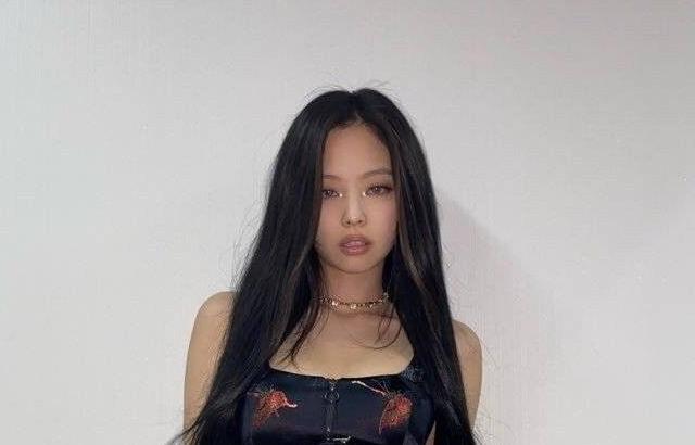 BLACKPINK JENNIE