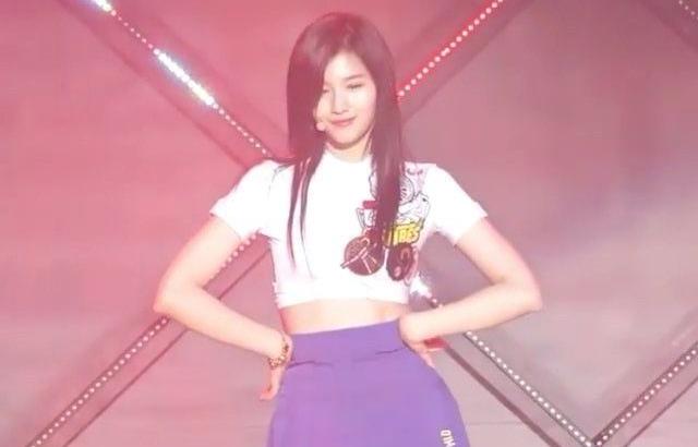 TWICE SANA