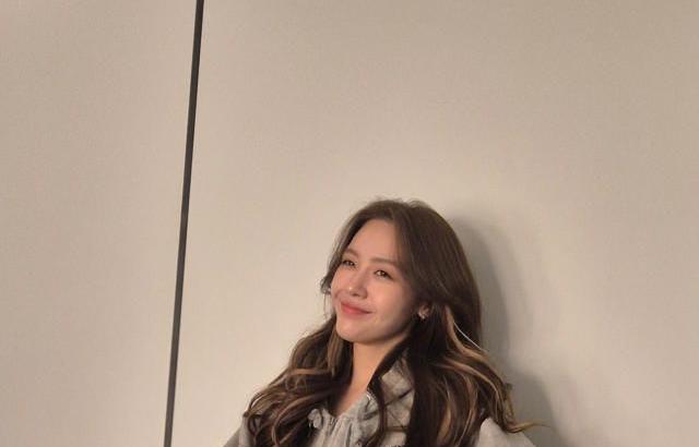방민아