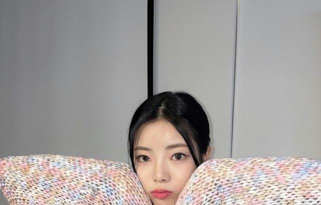 PURPLE KISS  NA GO EUN