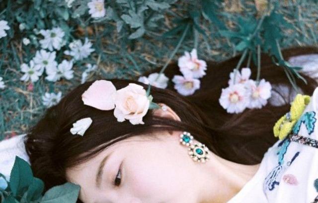 오마이걸 '불꽃놀이' 정오 티저