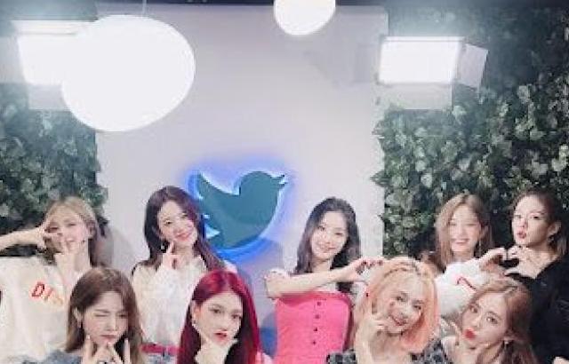 프롬이 블루룸 라이브