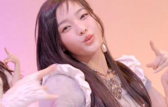 ILLIT 이루하