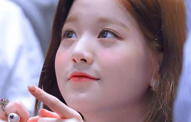 아이즈원 영 강혜원