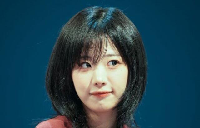 QWER 히나
