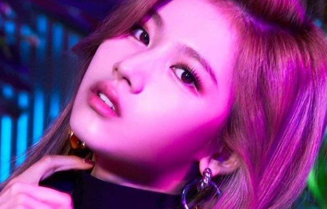 TWICE SANA