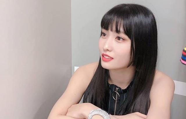 TWICE MOMO