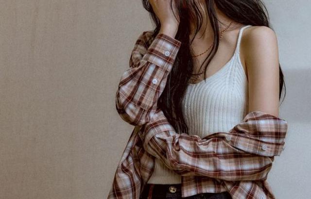 수지 인별 GUESS게스/ ELLE엘르