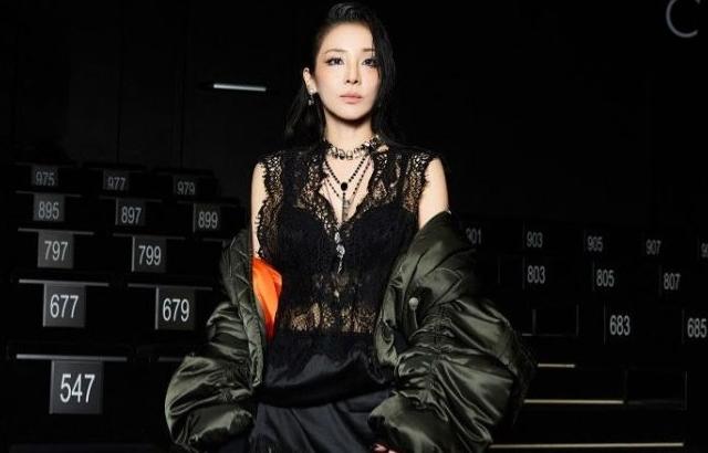 어제자 밀라노 패션위크 2NE1 산다라박 인스타그램.JPG