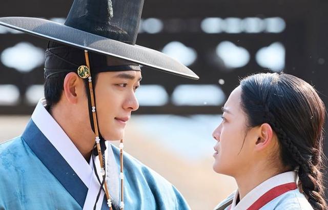 김세정 강태오 이강에는달이흐른다