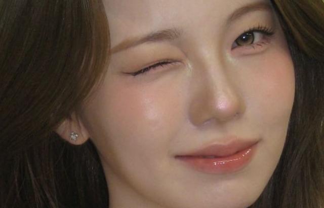 니쥬 (NiziU) 아야카