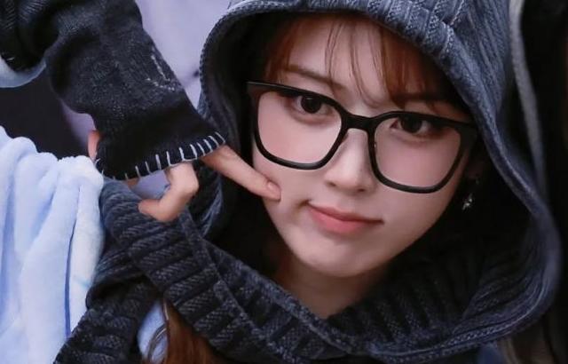 NMIXX (엔믹스) 지우