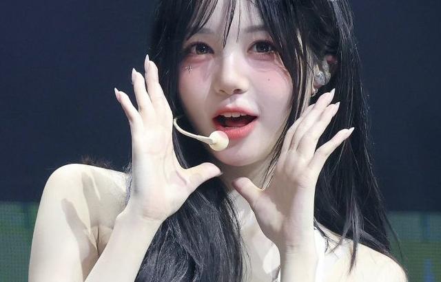 트리플에스 김채원