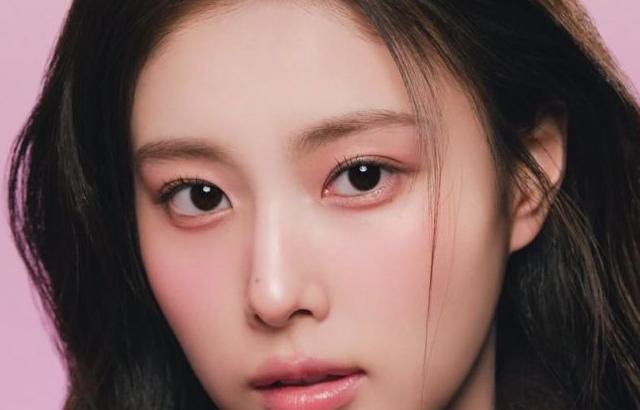 스나이델 뷰티(Snidel) 인스타그램 배우 강혜원.JPG