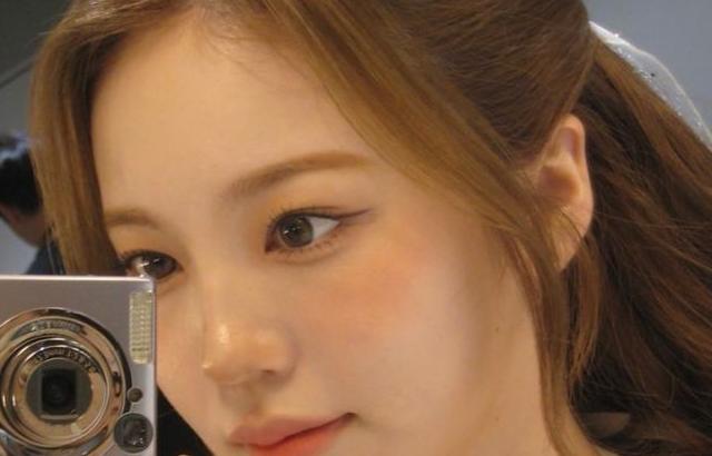 니쥬 (NiziU) 아야카