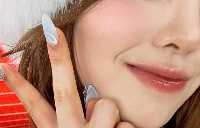 니쥬 (NiziU) 마코