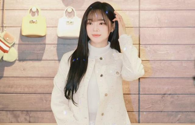 김세정 251111 롱샴/ 김세정 강태오