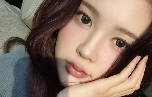 하츠투하츠 에이나