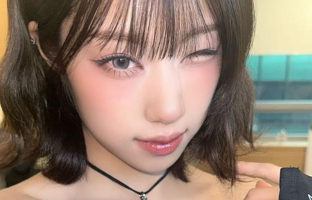 이즈나 최정은, 유사랑