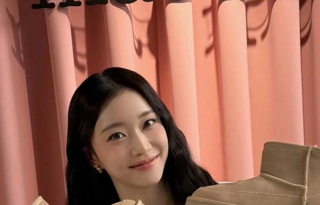 STAYC (스테이씨) 수민