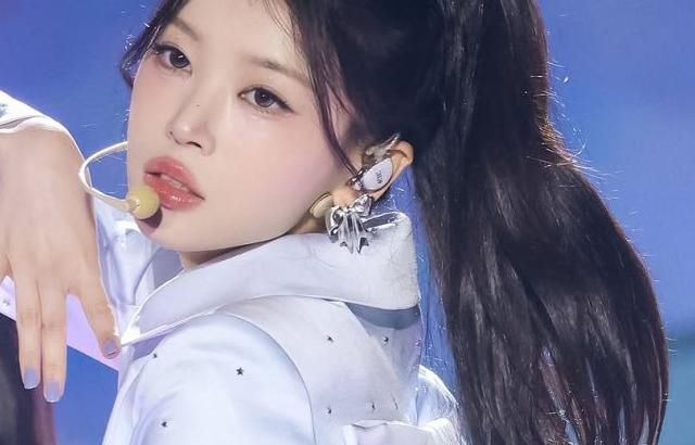 아일릿 (ILLIT) 모카