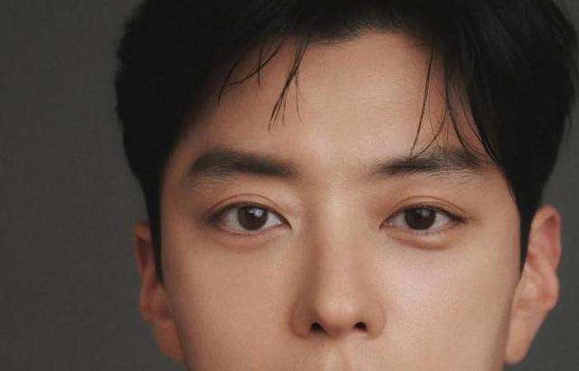 프로필 사진 다시 찍었다는 배우 장승조.JPG