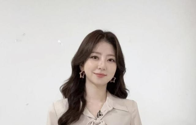 키170cm kbs 박지원 아나운서.jpg