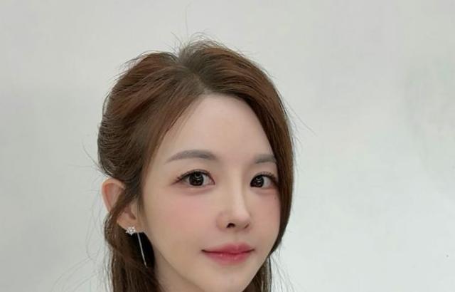 김효진 아나운서