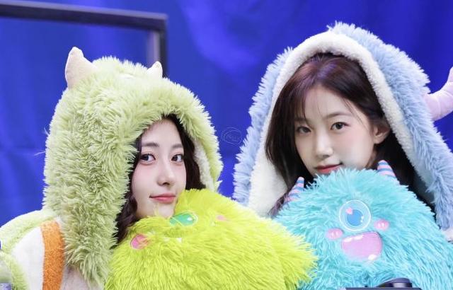 르세라핌 카즈하 허윤진 251130