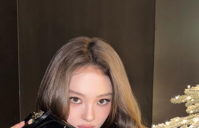 걸그룹 미야오(MEOVV) 엘라 인스타그램 업데이트.JPG