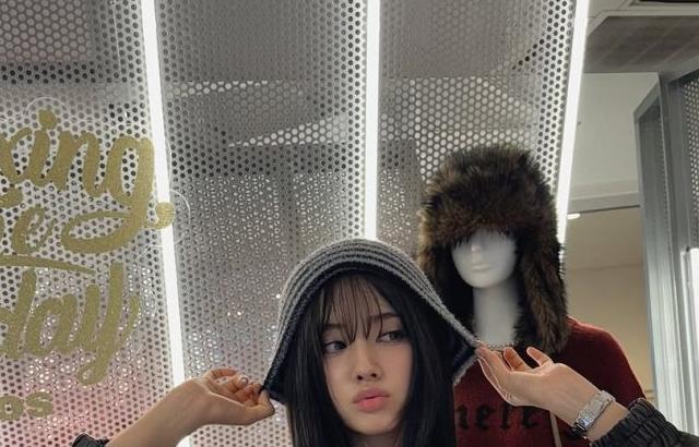 STAYC (스테이씨) 윤