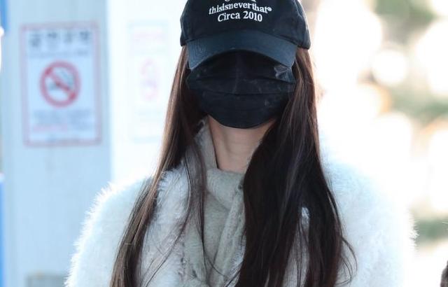 오늘 출국하는 아이브 장원영