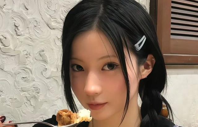 BABYMONSTER (베이비몬스터) 아사