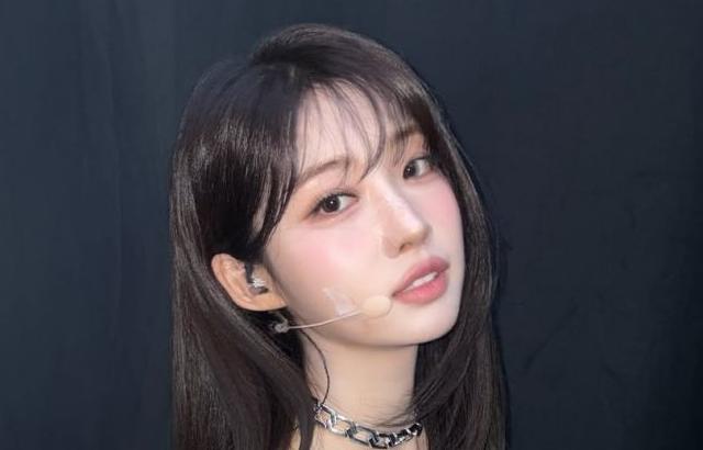 EVERGLOW (에버글로우) 시현