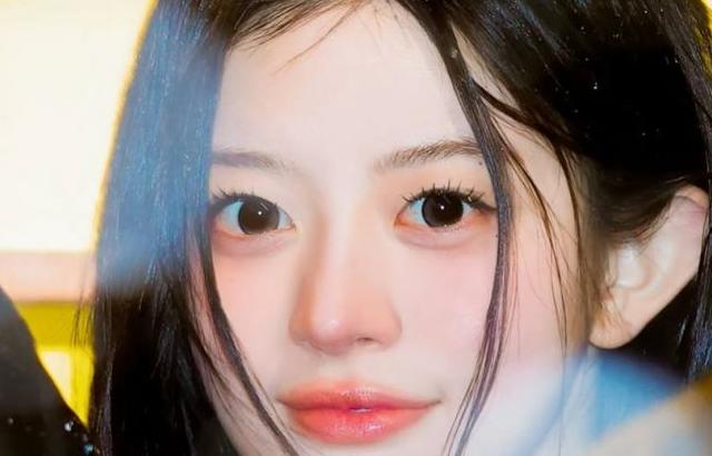 아일릿 (ILLIT) 민주