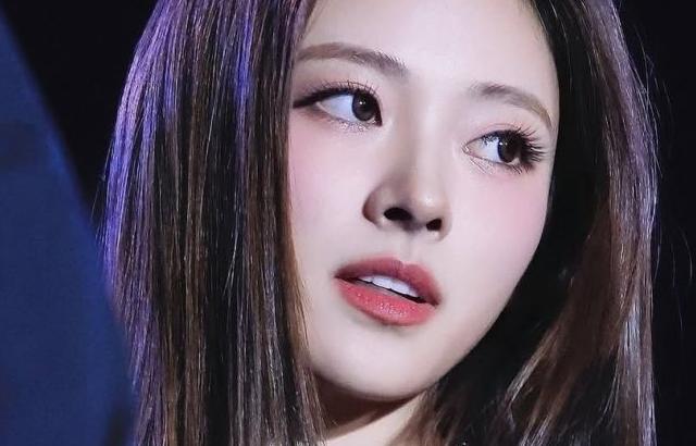 MEOVV (미야오) 안나