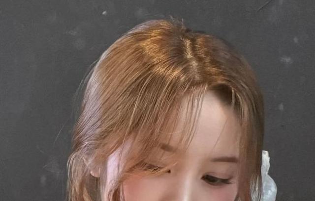 UNIS (유니스) 엘리시아