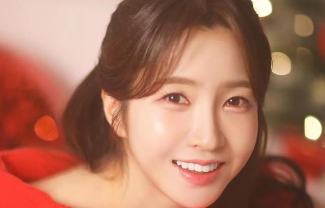 이윤정 아나운서