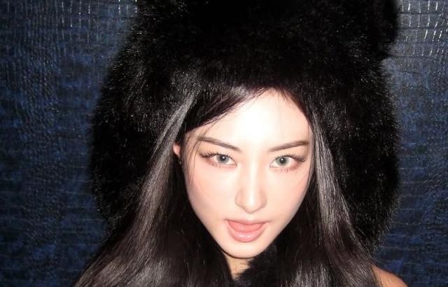 MEOVV (미야오) 가원