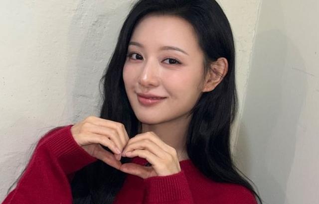 김지원/ 서은수/ 고보결