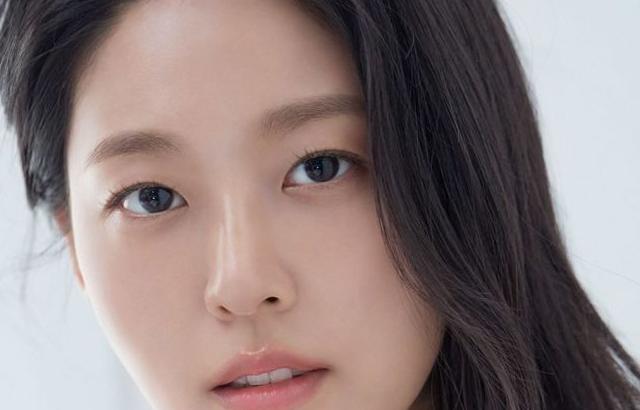 김설현 950103 생일