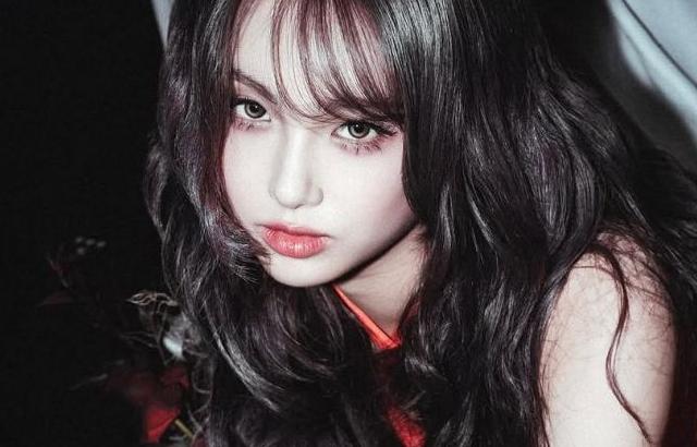 EVERGLOW (에버글로우) 아샤