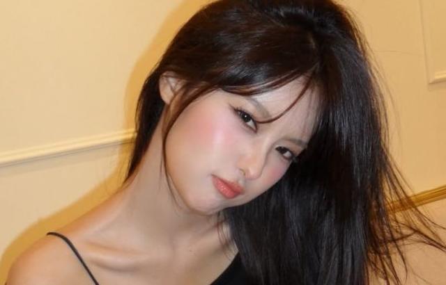 모모랜드 아인 SNS