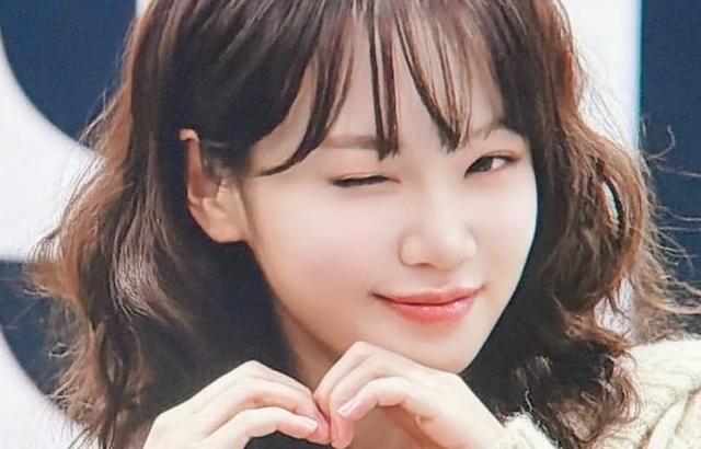 LE SSERAFIM (르세라핌) 김채원