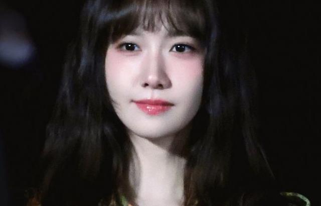 소녀시대 윤아 버버리