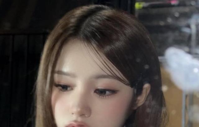 UNIS (유니스) 엘리시아