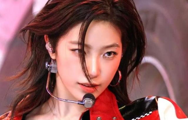 르세라핌 카즈하